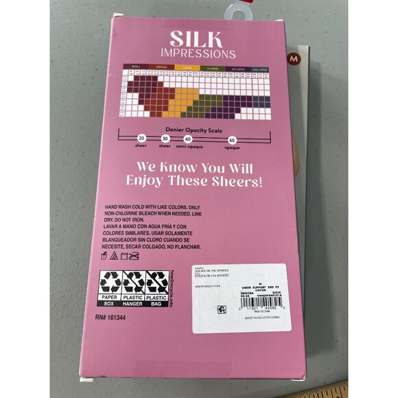 Silk Impressions Pantyhose Size Medium Sheer Medium Support 2 Pair 30 Denier NEW - Picture 3 of 6
